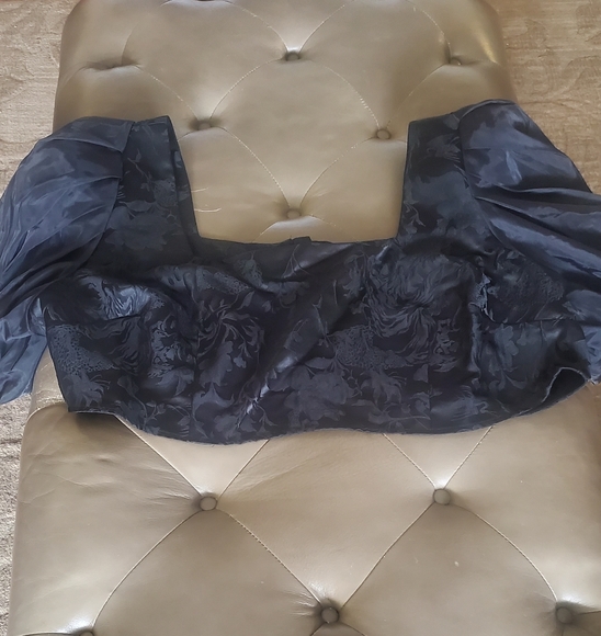 Future Collective Womens Puff Sleeved Organza Crop Blouse Size 24W/26W - Picture 3 of 10